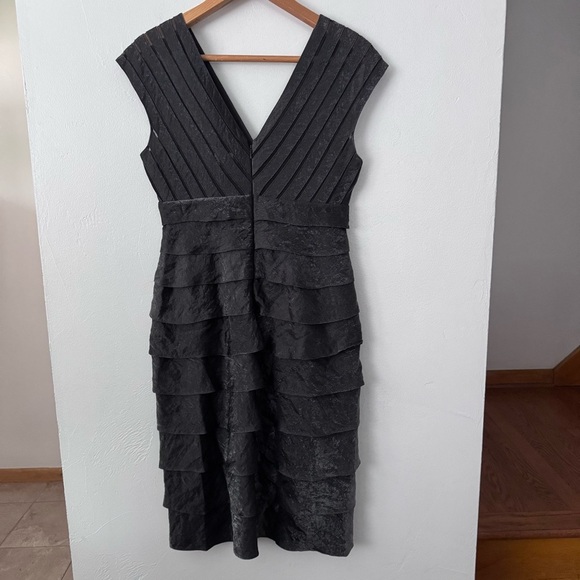 Adrianna Papell layered formal dress shimmery charcoal Size 4 - Picture 6 of 9